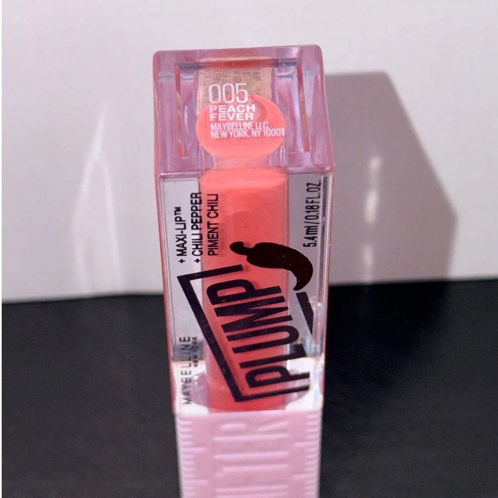 Maybelline Lifter Plump Lip Gloss 005 Peach Fever Chili Pepper 0.18oz NEW